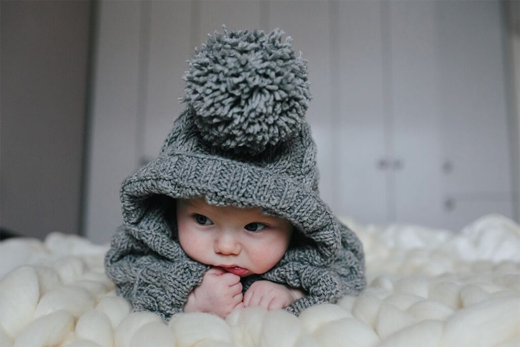 Cómo vestir a tu bebé según la temperatura: ¿tiene frío?